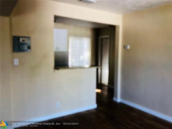 3rd image of 1628 NE 4th Pl #A2