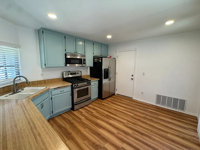 791 Kingfisher Ct — Photo 5