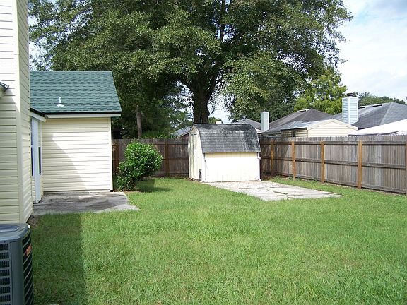 Back Yard/Shed