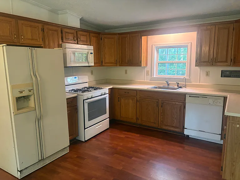 38 Dogwood Ln — Photo 7