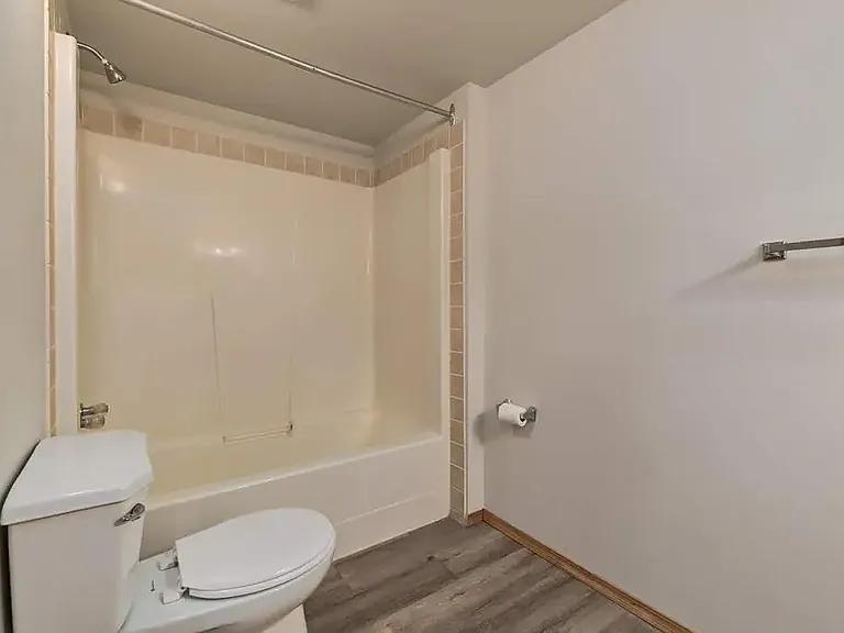 5816 53rd Ave #20 — Photo 11