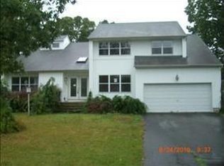 50 Westminster Dr, Shirley, NY 11967