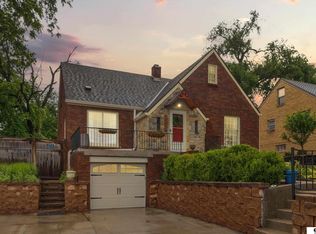 2220 S 60th St, Omaha, NE 68106