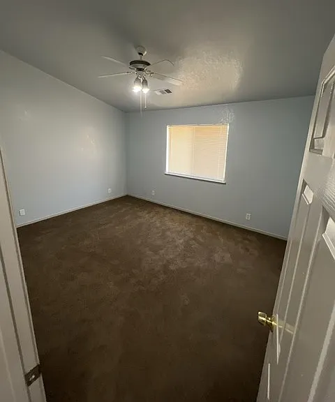 1110 Belmont St — Photo 6