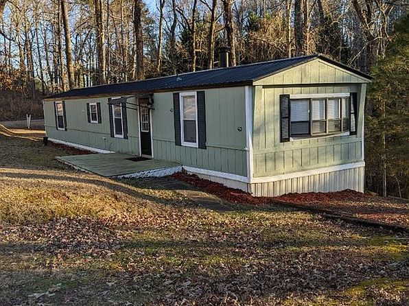 6307 Sparrow Ct, Gainesville, GA 30506