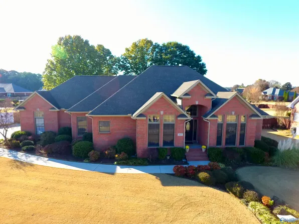 102 Rathdoon Ct, Madison, AL 35757