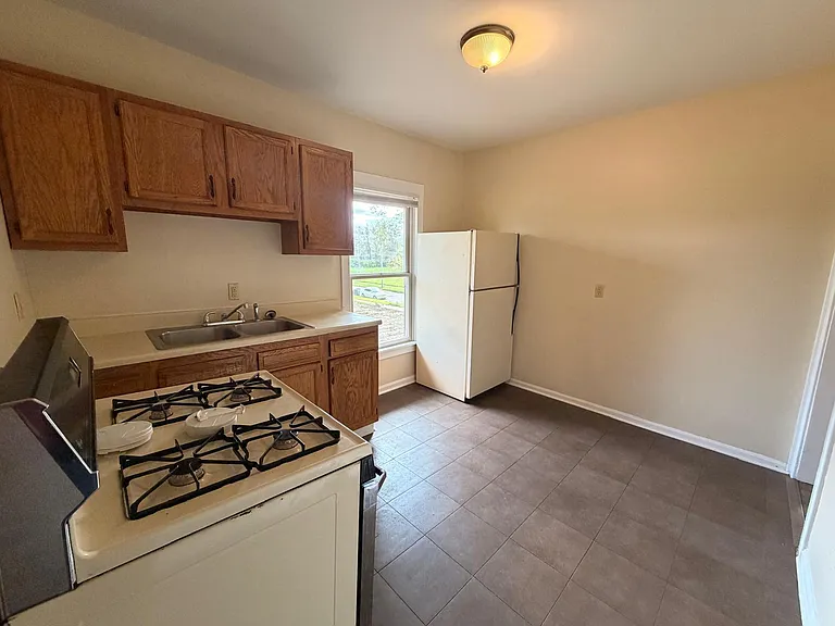 2278 Warren St #2 — Photo 11