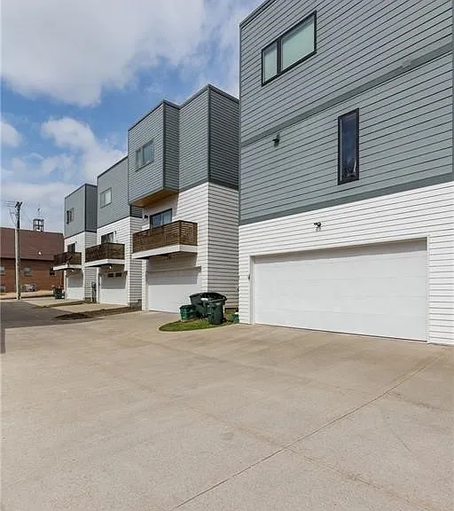 175 W Martin Luther King Jr Blvd — Photo 3