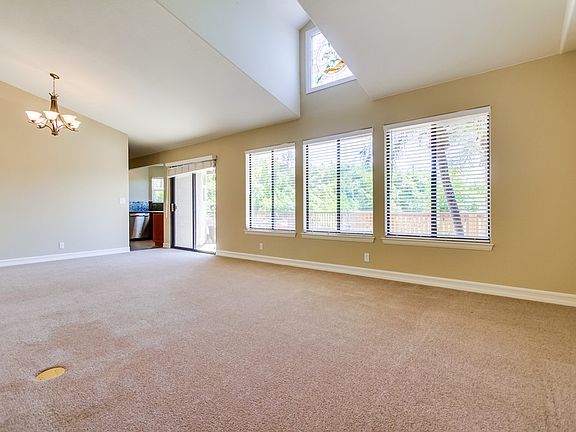 5th image of 26024 Kornblum Dr