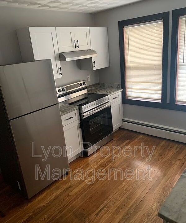 1st image of 313 High St #2F