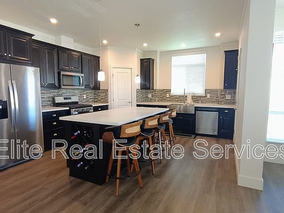 3rd image of 1053 Madison Ave