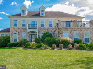 806 Chesapeake Ct, Newark, DE 19702