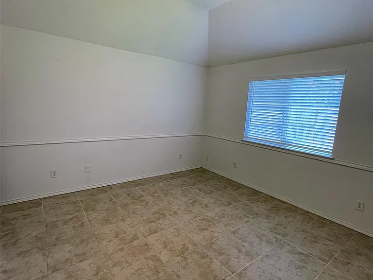 4010 Bealey Ln — Photo 21