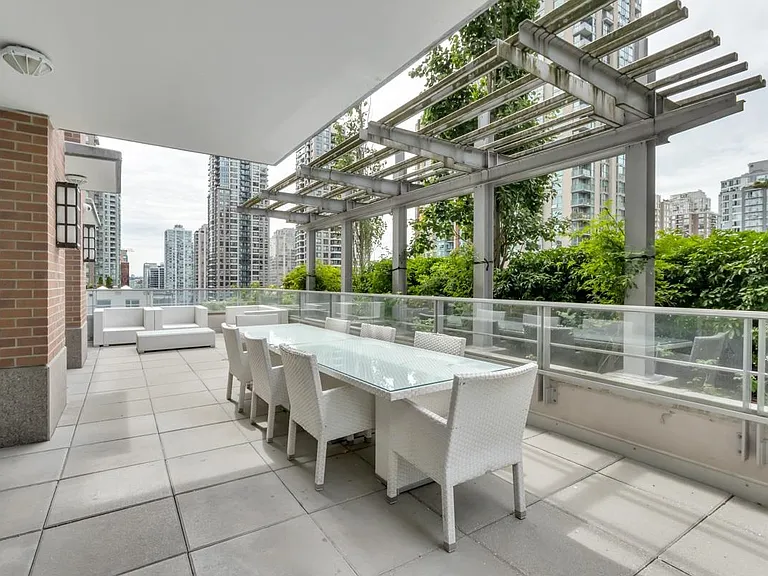 535 Smithe St #2404 — Photo 22