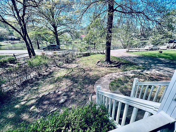 5th image of 14 Lake Shore Dr