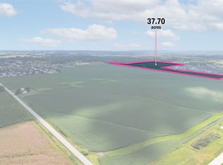 M/l N Center Point Rd, Robins, IA 52328