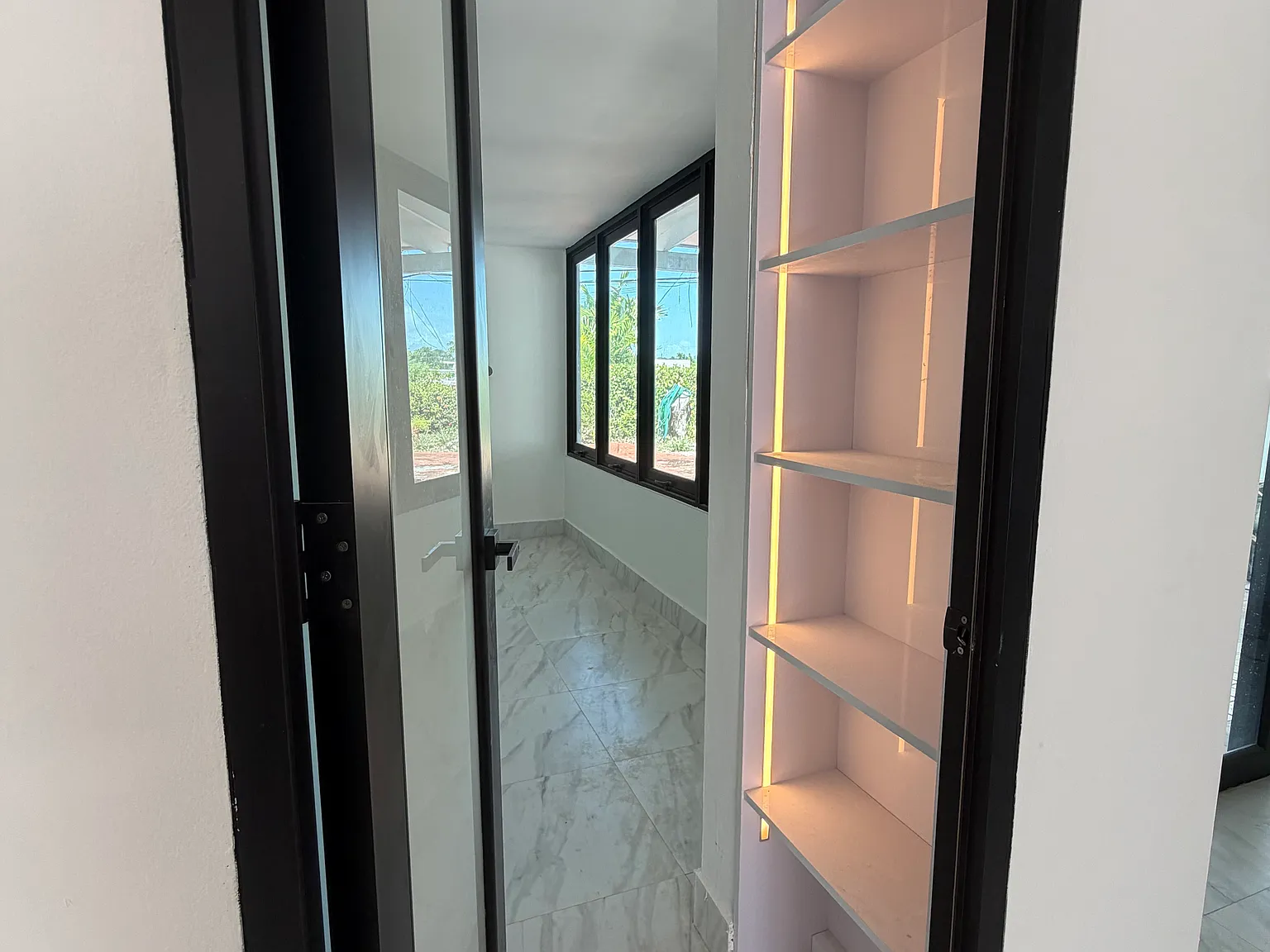 5 bed, $9,500 — Photo 4