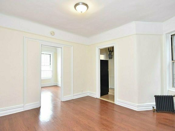 3rd image of 133 W 145th St APT 22