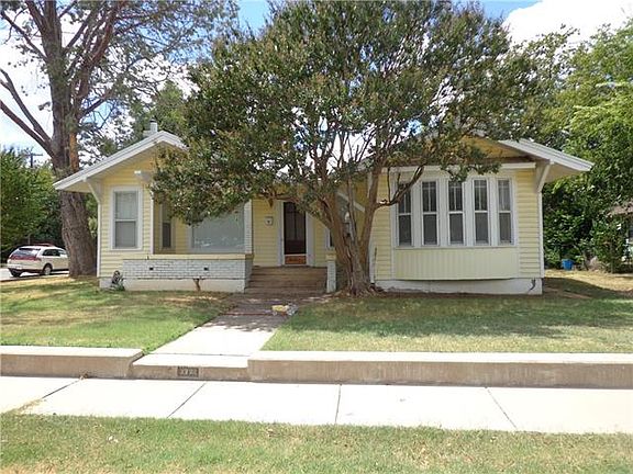 4th image of 1721 Austin Ave