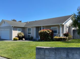 1785 Laurelwood Pl, Fortuna, CA 95540