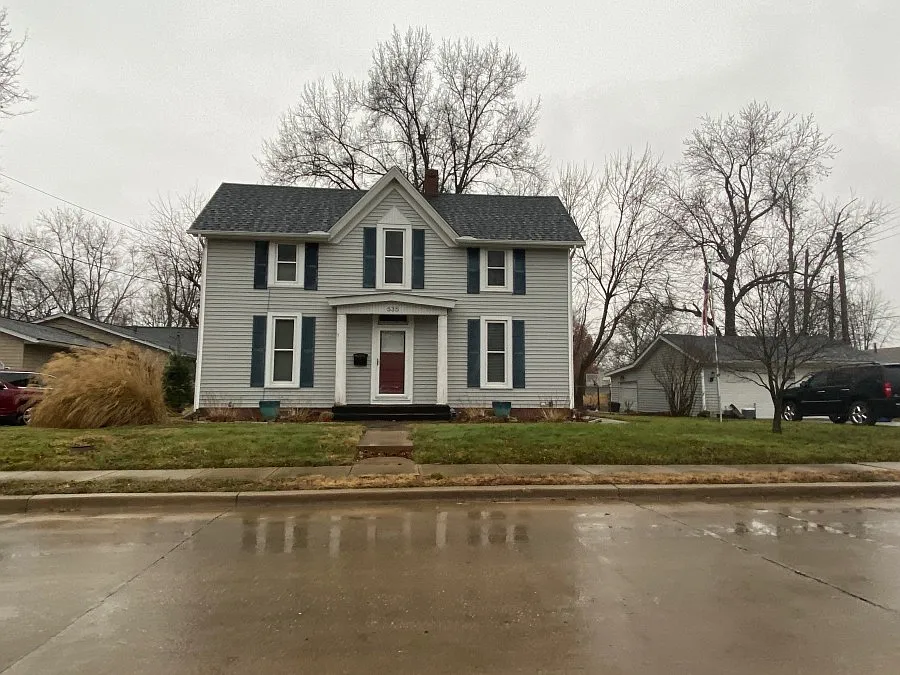 535 W Corbin St photo 1