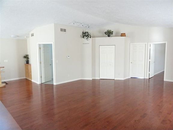 15264 US-12 Hwy.