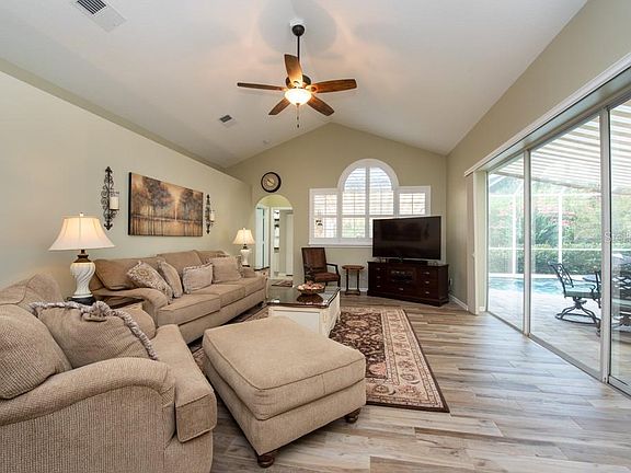 5th image of 5504 Camille Ct