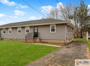 1036 Apache St #B, North Brunswick, NJ 08902