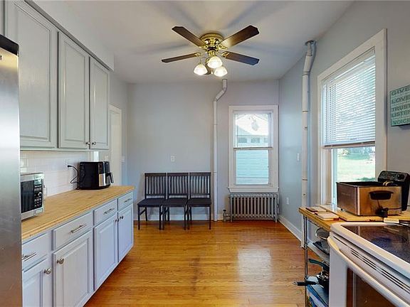 4th image of 43 Mountain St APT 1