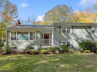 196 Mariomi Road, New Canaan, CT 06840
