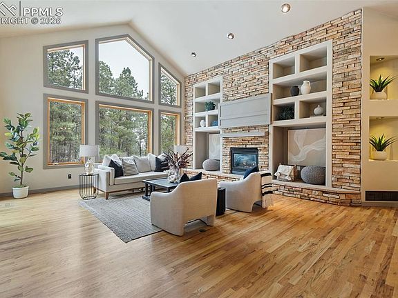 3rd image of 20320 Lockridge Dr