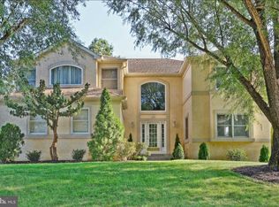 15 Elliot Dr, Voorhees, NJ 08043