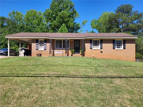 2500 Poplar St, Opelika, AL 36804