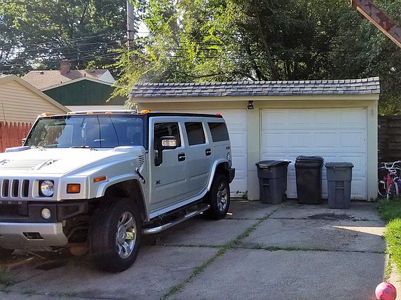 3rd image of 17426 Scottsdale Blvd