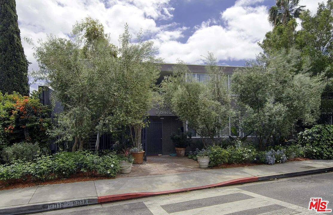 1 bed, 700 sqft, $2,500 — Photo 1