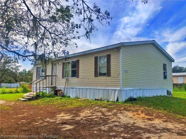 350 Manatee St, Bowling Green, FL 33834