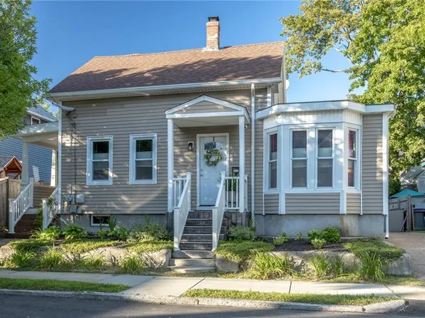 58 Russell Ave, East Providence, RI 02914
