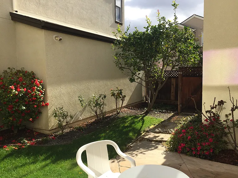 976 Garrity Way — Photo 7