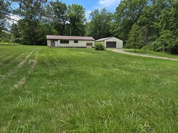 30127 Wells St, Dowagiac, MI 49047