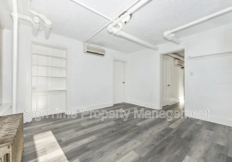 220 Summit Ave #BASEMENT — Photo 4
