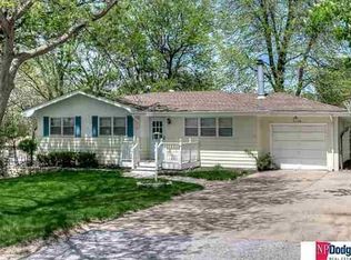 5834 Read St, Omaha, NE 68152