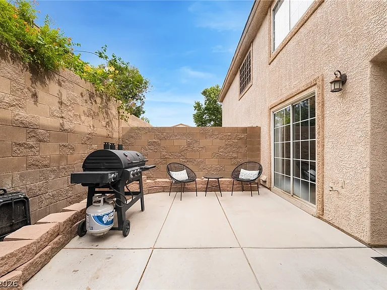 1626 Hennepin Dr — Photo 36