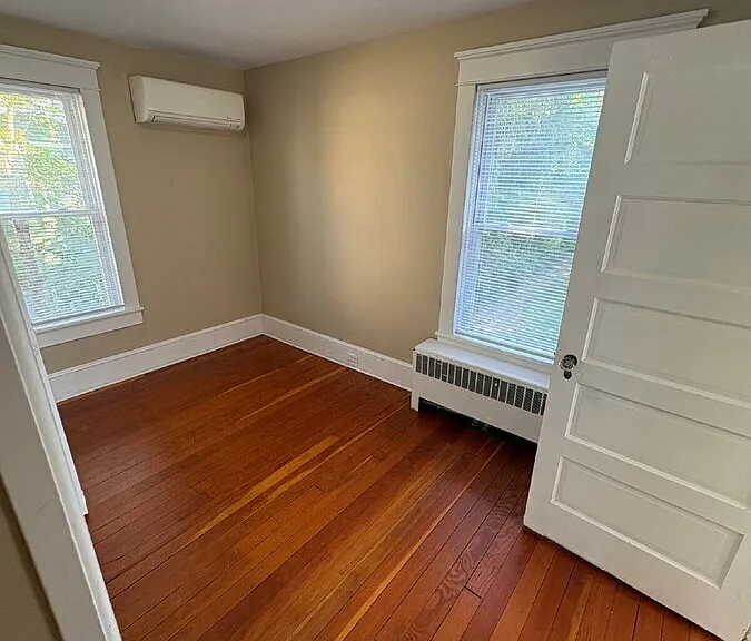 86 E Grattan St — Photo 33