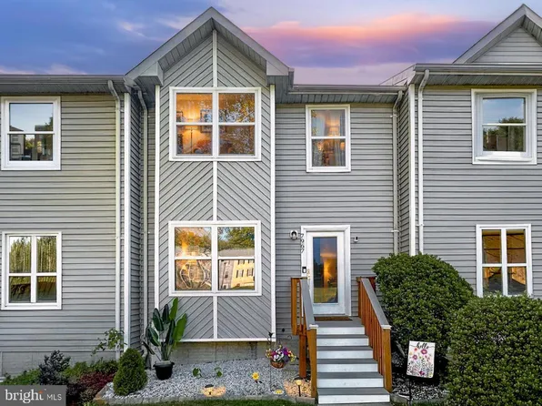 7967 Delores Ct, Chesapeake Beach, MD 20732