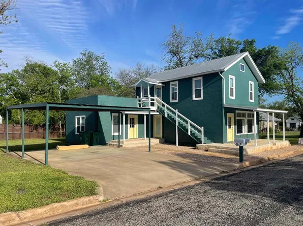 1005 Bayley, Llano, TX 78643