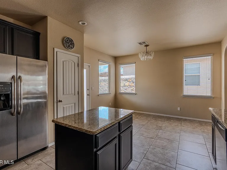 12485 Knightsbridge Dr — Photo 27