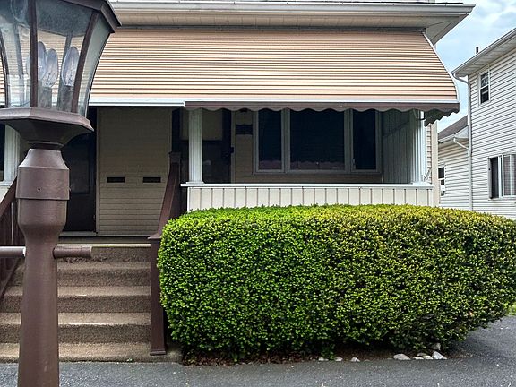 2nd image of 110 E Grant St