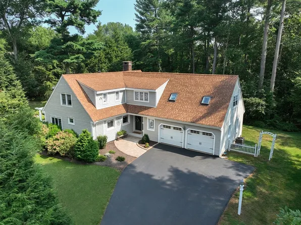 57 Barstow Ave, Norwell, MA 02061