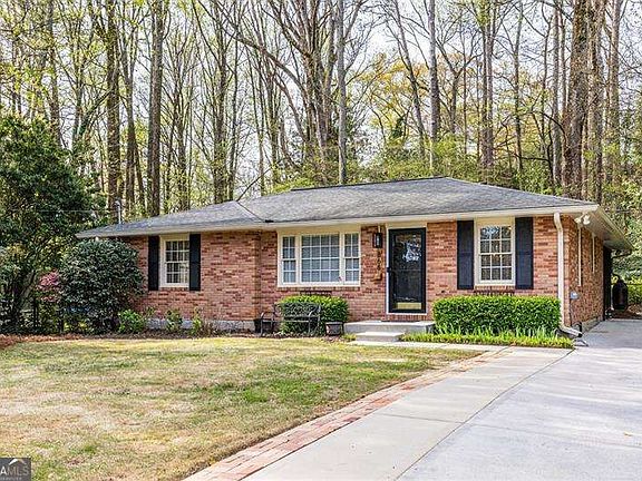 2nd image of 868 Scott Cir