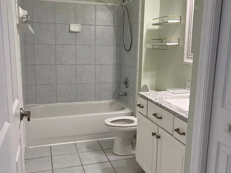 11583 NW 17th Pl — Photo 10